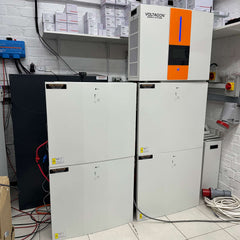Voltacon Demonstrator Hybrid Energiespeicher 5,5kW Wechselrichter 20kWh Lithium Batterie - Gebraucht