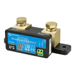 Victron SmartShunt 500A/50mV battery monitor with blue label, brass terminals, black housing and green terminal block