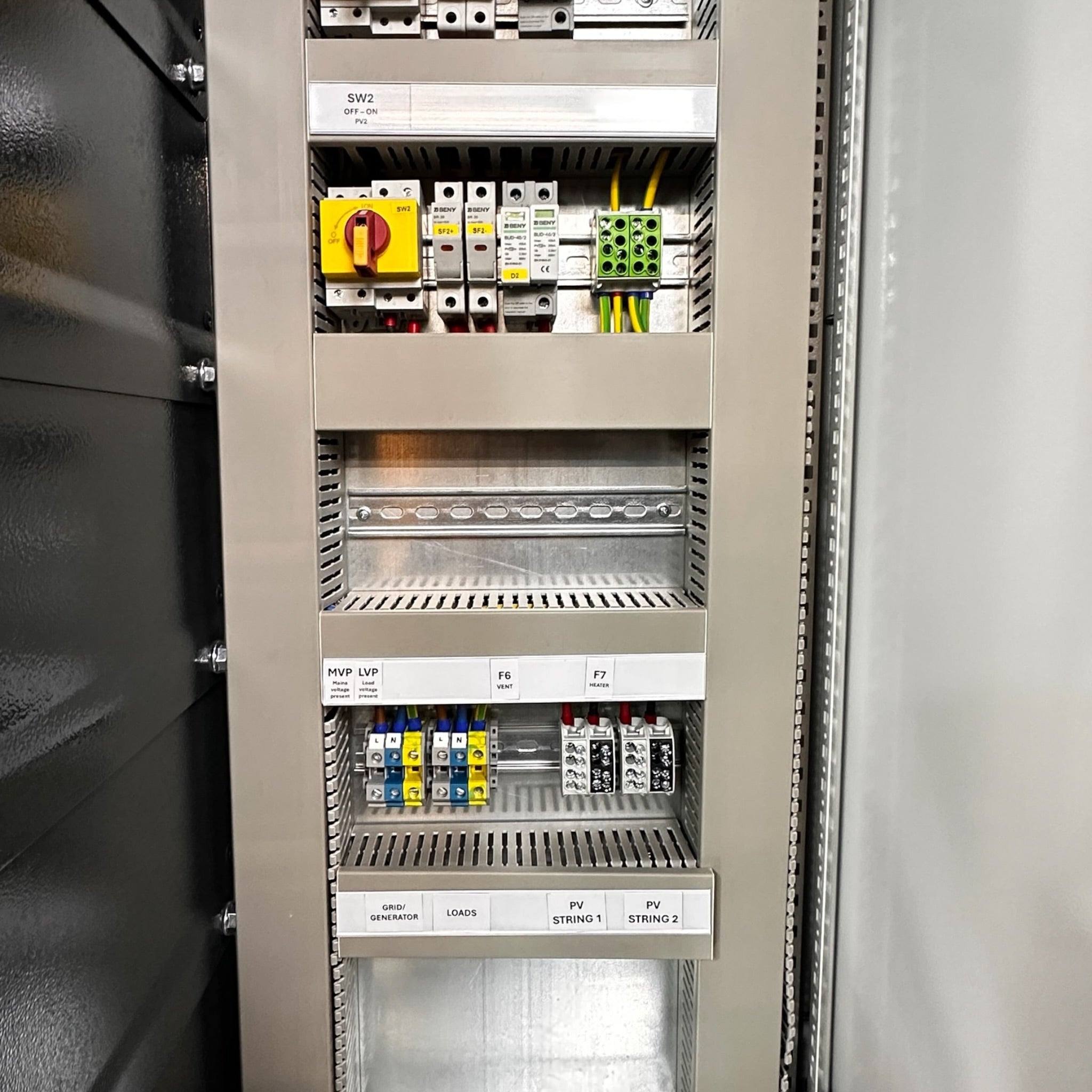 Voltacon 11kW Off Grid Power Cabinet 24kWh Pylontech Battery Storage BESS